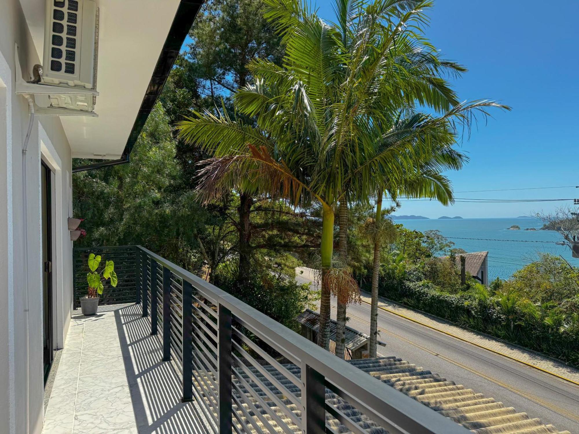 Casa Com Vista Para O Mar Em Говернадор-Селсу-Рамус Экстерьер фото